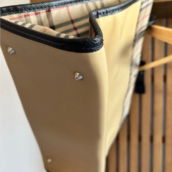 Burberry Canvas Tote - Vintage - Picture 4 of 9